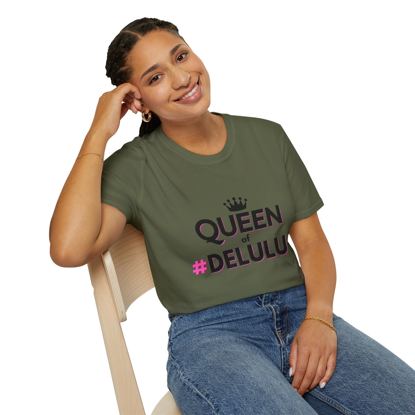 QUEEN of DELULU - Soft style T-Shirt