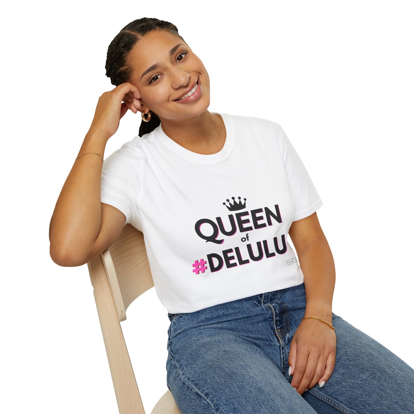 QUEEN of DELULU - Soft style T-Shirt